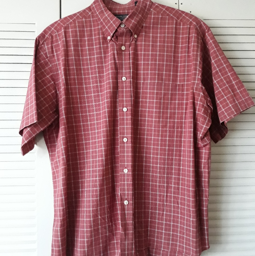 Roundtree & Yorke, men's short sleeve shirt. Size XL